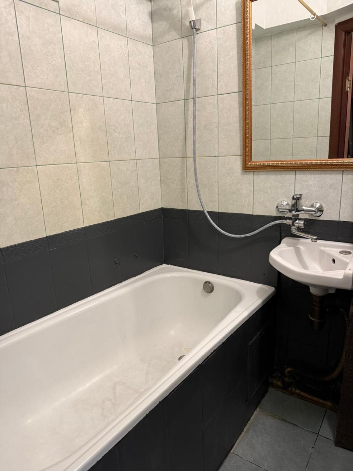 Apartment Olympyska On Velyka Vasylkyvska 45 Kiev Extérieur photo